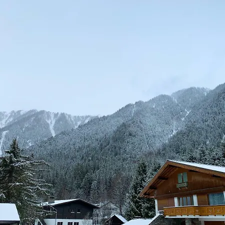 Maya, La Praz, Mont Blanc Apartment *